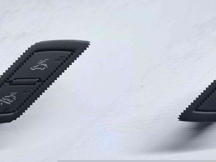  Butoane dezactivare alarma Audi A3 Sportback (8PA) [Fabr 2004-2013] 4F0962109