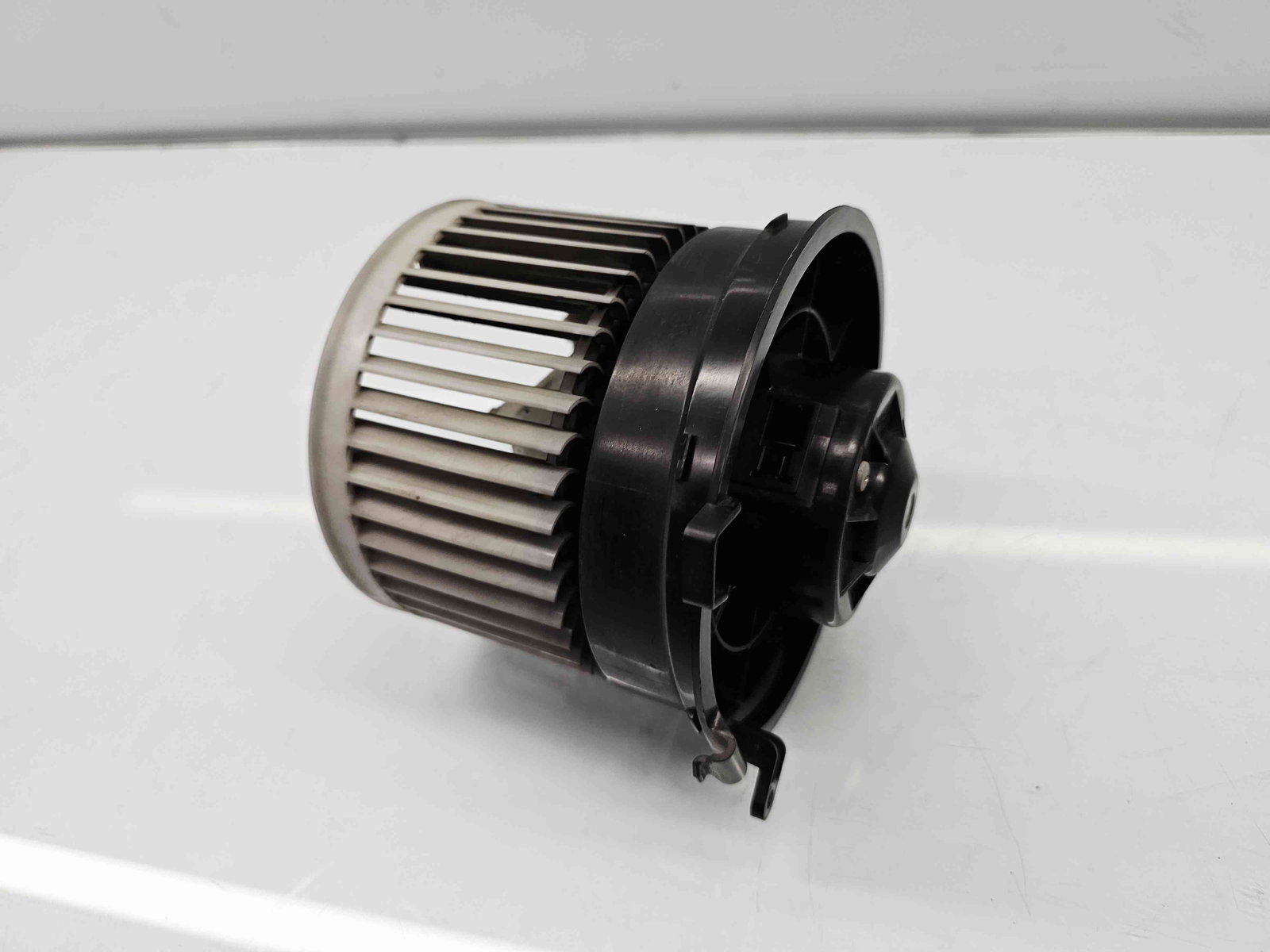 Aeroterma bord Nissan Qashqai [Fabr 2007-2014] OEM - imagine 4