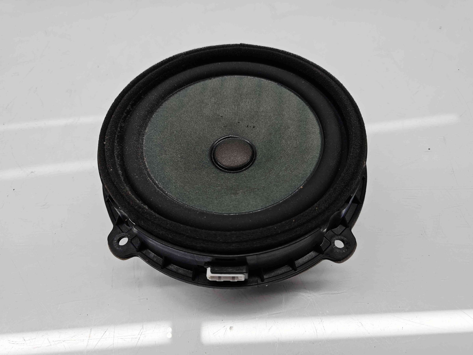 Boxa dreapta spate Kia Sportage IV [Fabr 2016-2025] 96330-D9000 - imagine 1