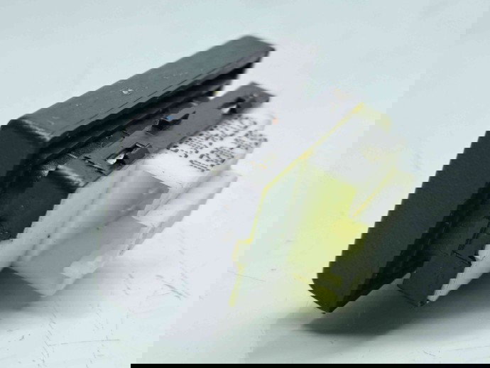  Buton blocare usi Skoda Fabia 2 Combi (5J, 545) [Fabr 2007-2014] 5J0962125