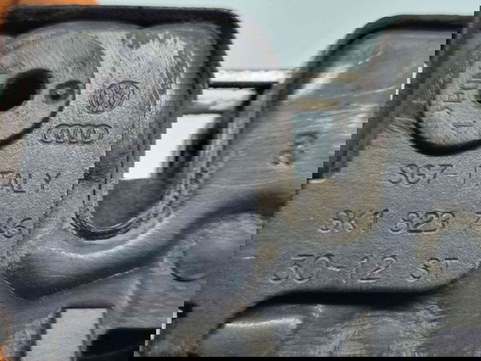 Broasca capota Audi A4 (8K5, B8) Avant [Fabr 2008-2015] 8K1823746