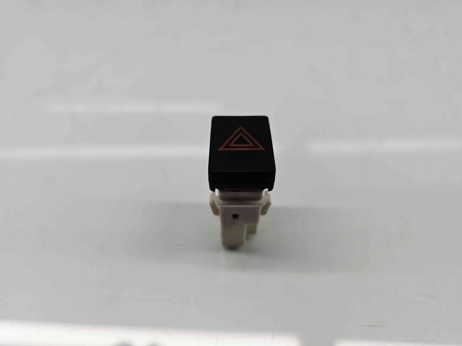 Buton avarii Nissan Qashqai [Fabr 2007-2014] OEM - imagine 1