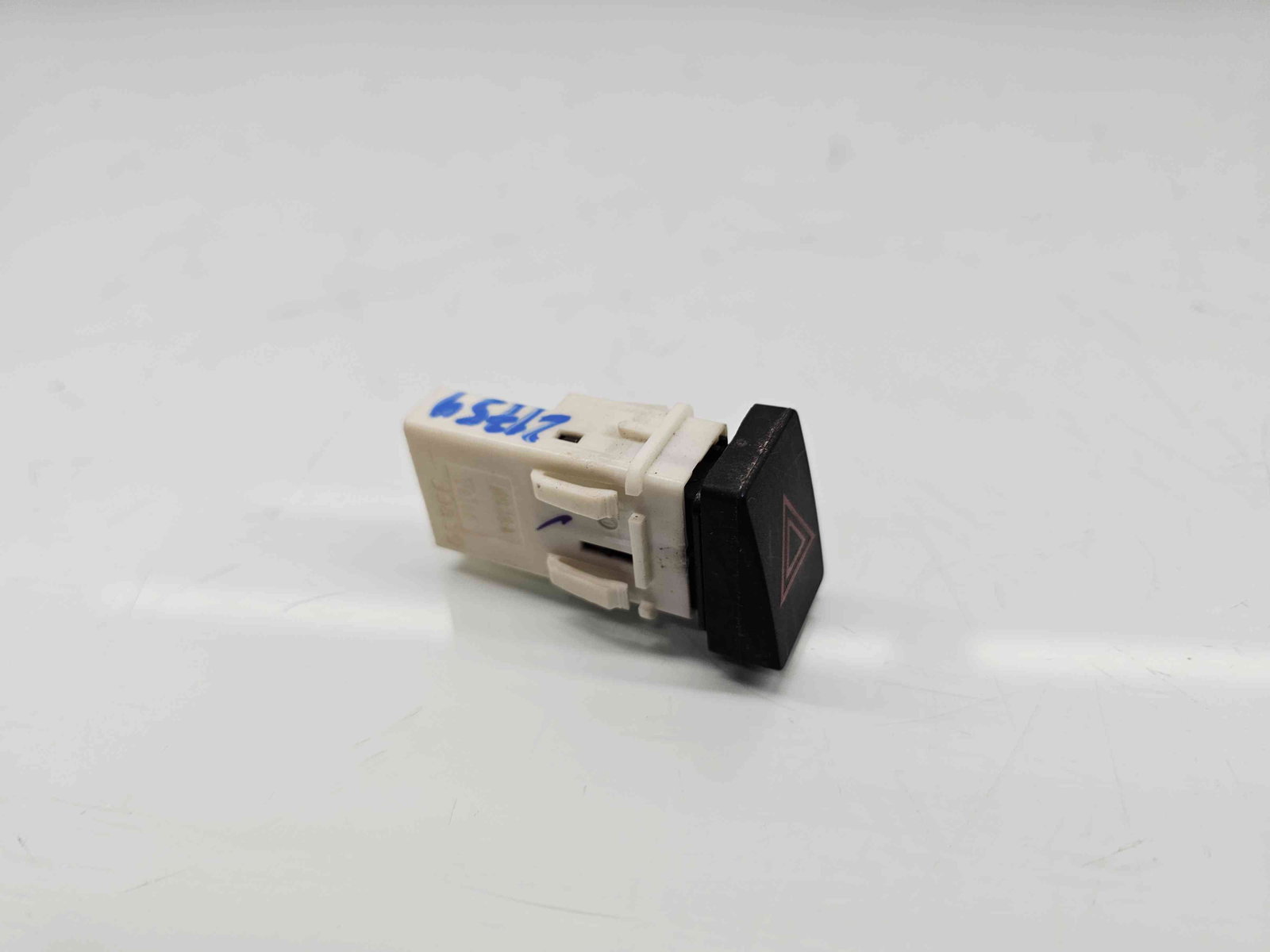 Buton avarii Nissan Qashqai [Fabr 2007-2014] OEM - imagine 4