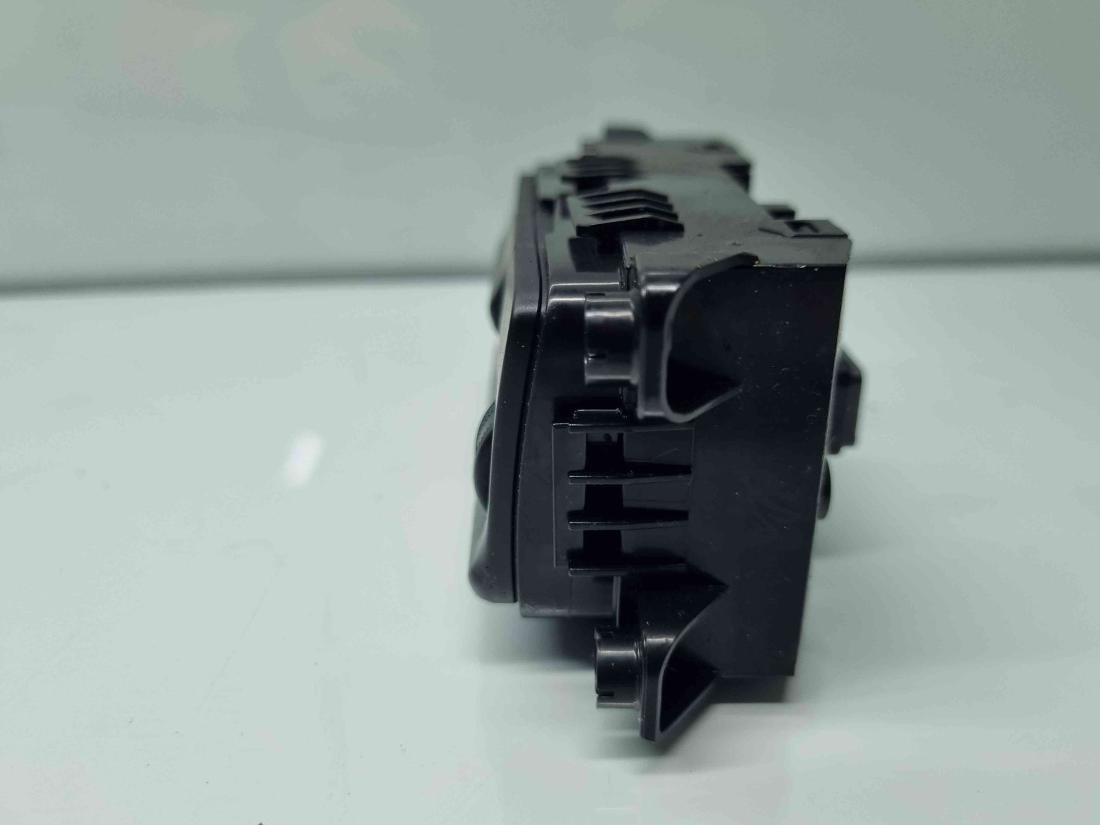 Buton reglaj far Kia Sportage IV [Fabr 2016-2025] 93700-F1500WK - imagine 4