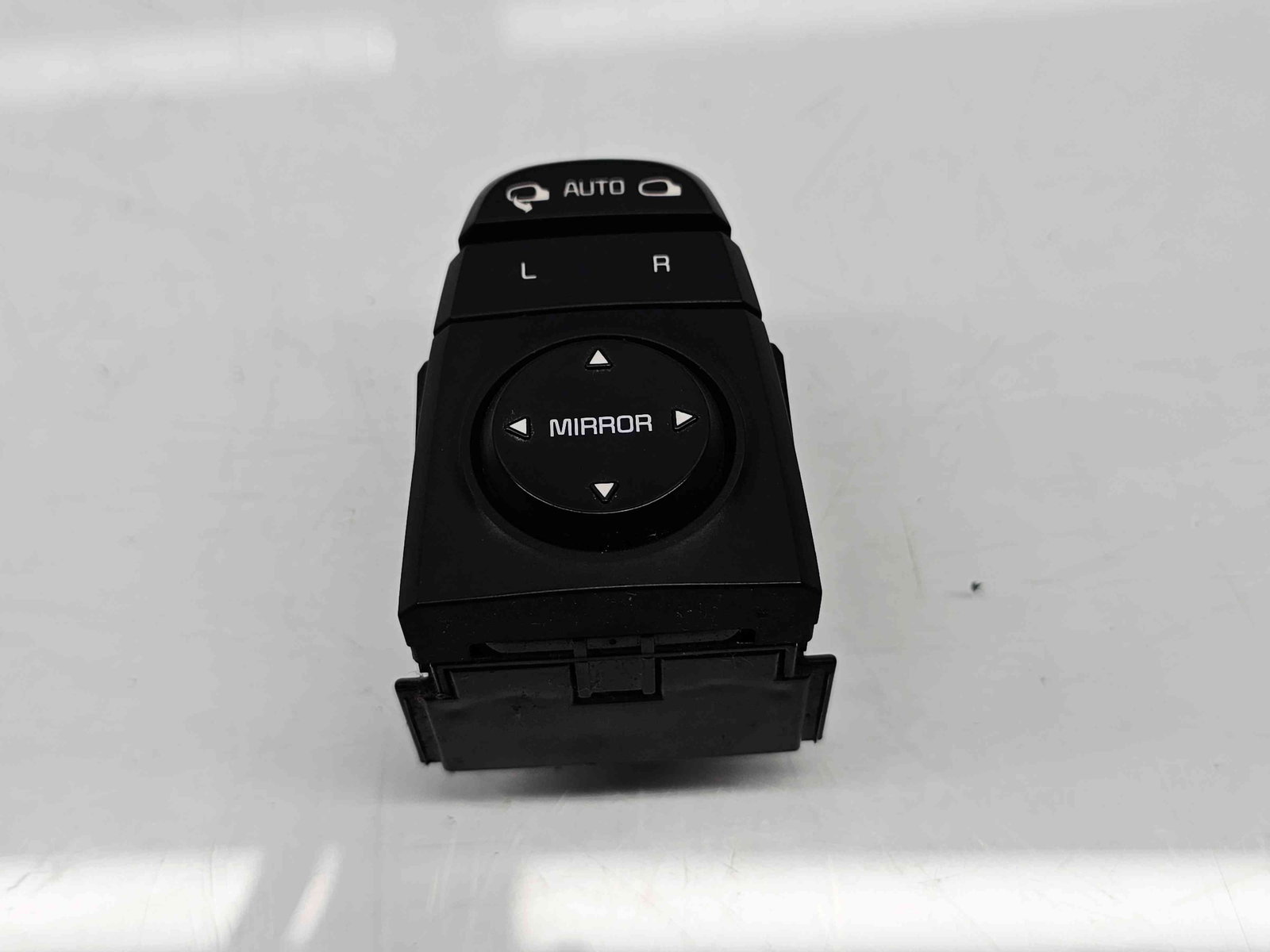 Buton reglaj oglinzi Kia Sportage IV [Fabr 2016-2025] 93530-D9500 - imagine 1