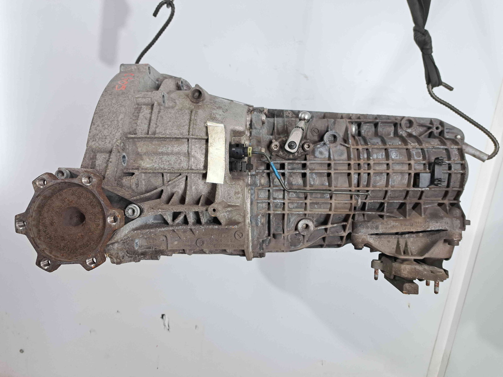 Cutie viteze manuala 6 trepte Audi A4 (8W2, B9) [Fabr 2015-2023] 2.0 TDI DETAPYY 140KW / 190CP - imagine 1