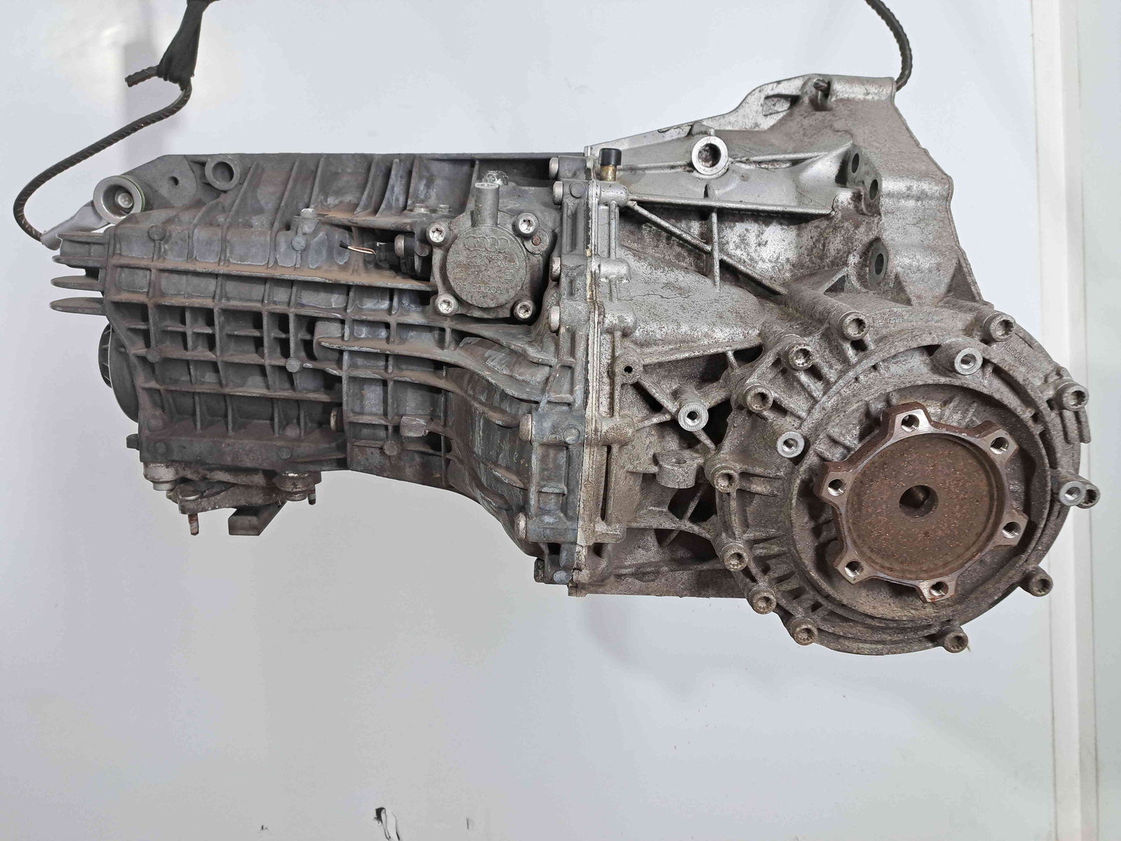 Cutie viteze manuala 6 trepte Audi A4 (8W2, B9) [Fabr 2015-2023] 2.0 TDI DETAPYY 140KW / 190CP - imagine 3