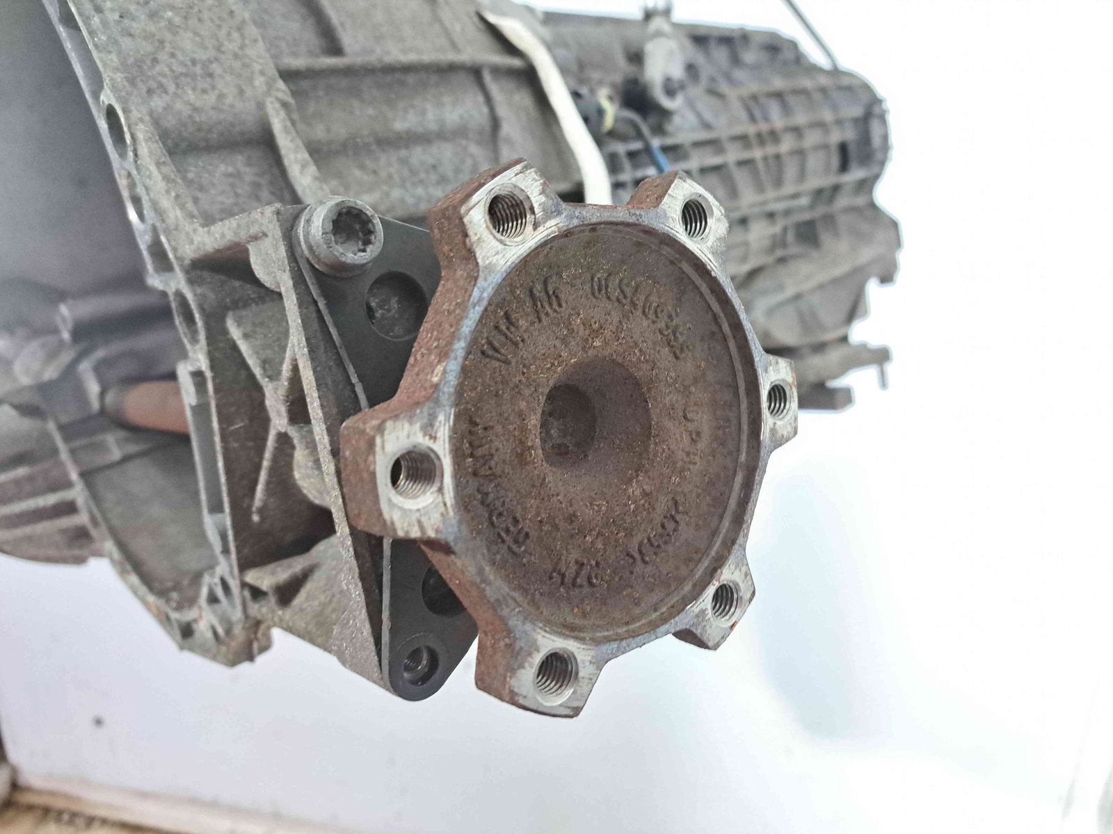 Cutie viteze manuala 6 trepte Audi A4 (8W2, B9) [Fabr 2015-2023] 2.0 TDI DETAPYY 140KW / 190CP - imagine 5