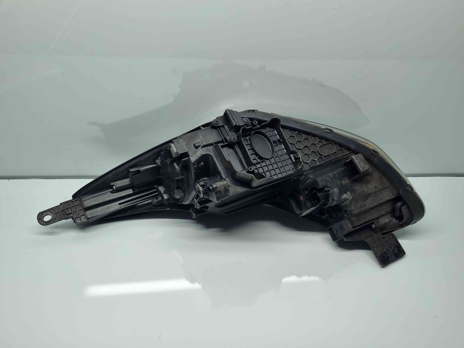 Far dreapta Kia Sportage IV [Fabr 2016-2025] 92102-F1040 - imagine 5