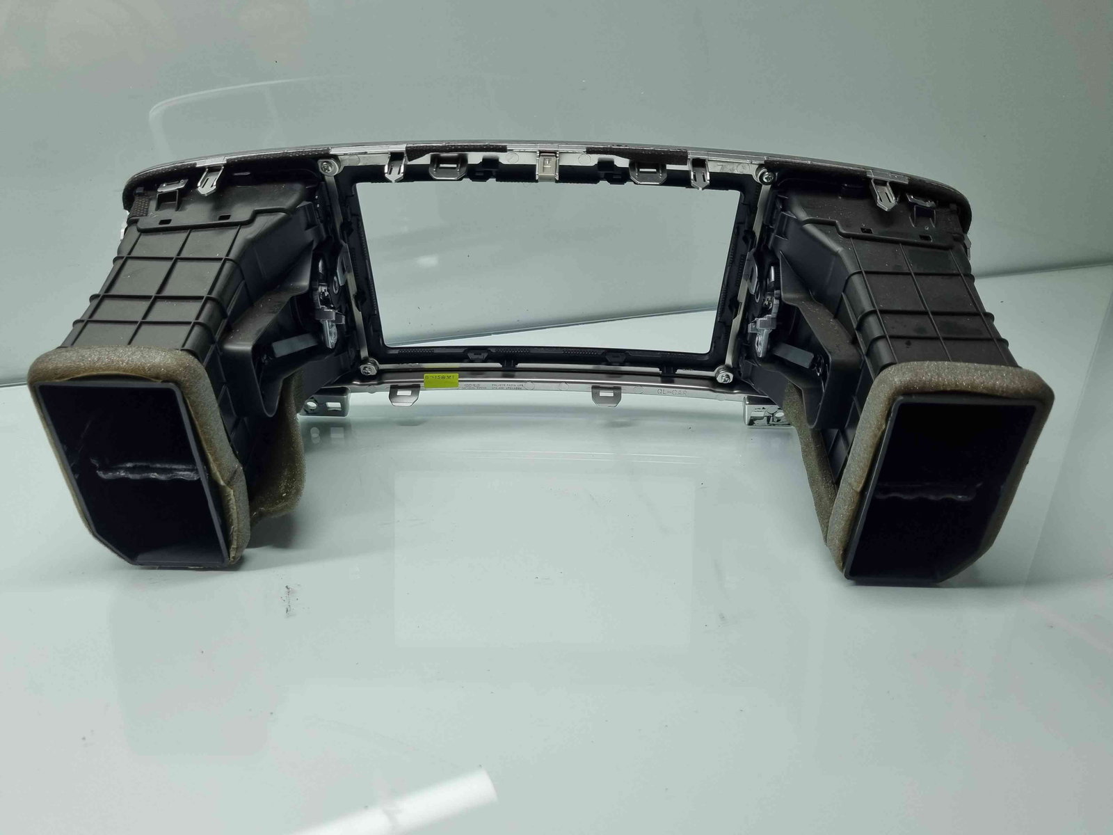 Grila aerisire centrala Kia Sportage IV [Fabr 2016-2025] 97410-F1000 / 97420-F1000 - imagine 3