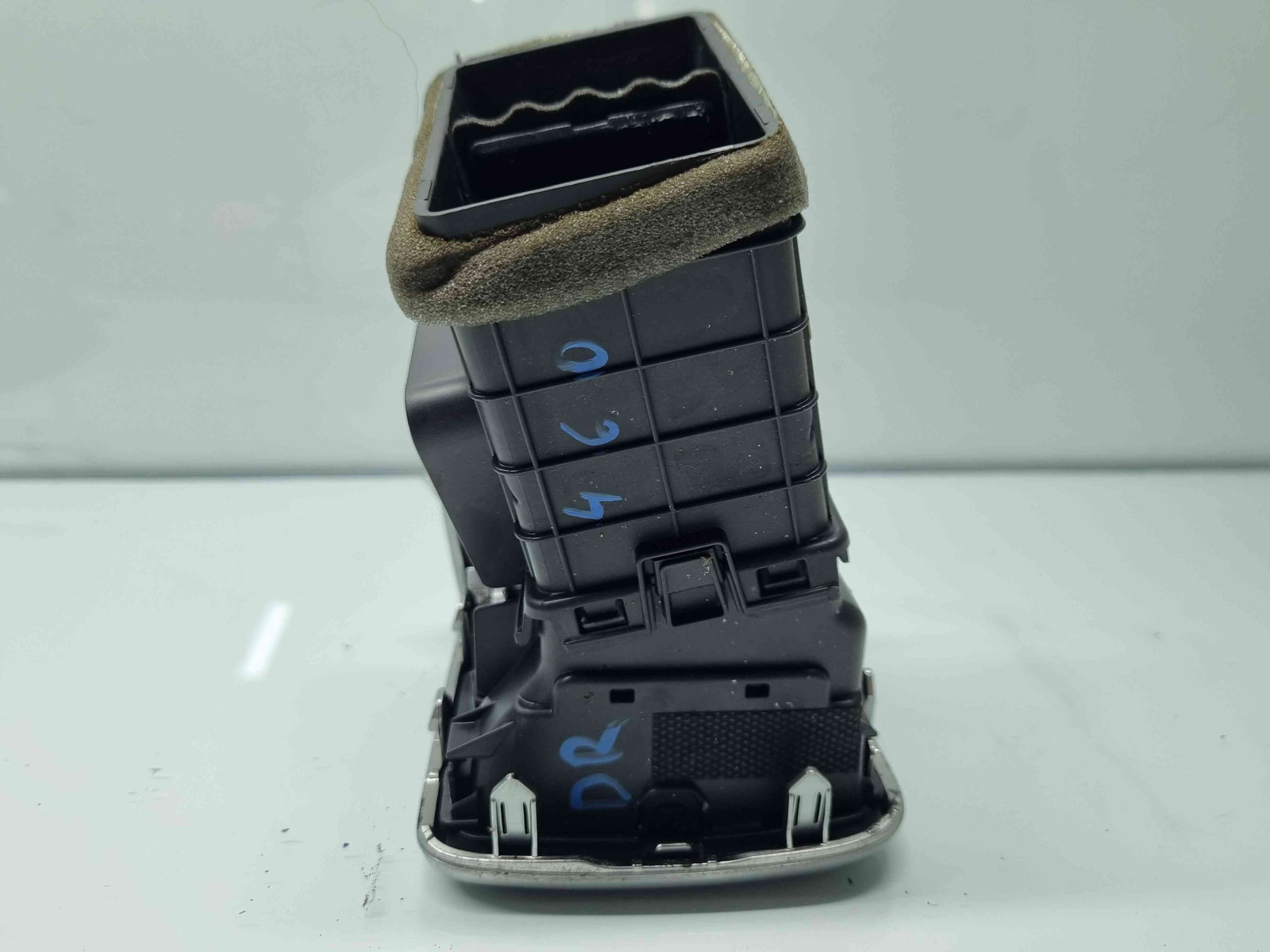 Grila aerisire dreapta Kia Sportage IV [Fabr 2016-2025] 97490F1900SA1 - imagine 5