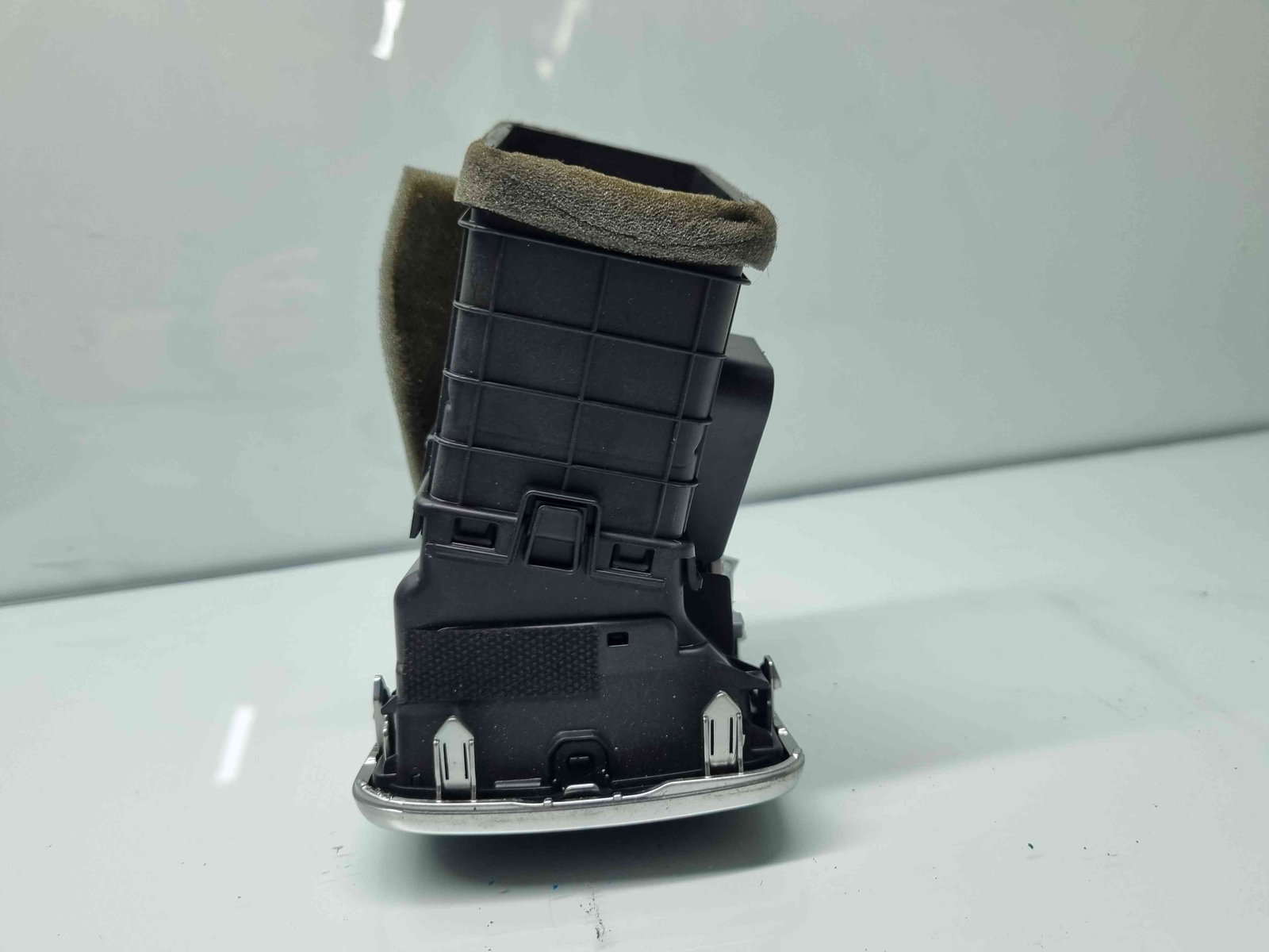 Grila aerisire stanga Kia Sportage IV [Fabr 2016-2025] 97480F1900SA1 - imagine 5