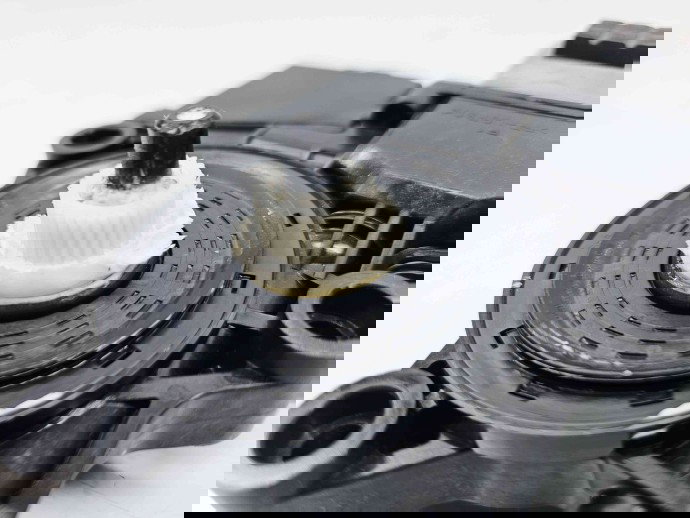 Motoras geam dreapta fata Kia Sportage IV [Fabr 2016-2025] 82460-F1010