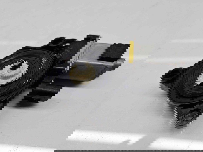 Motoras geam stanga fata Kia Sportage IV [Fabr 2016-2025] 82450-F1000