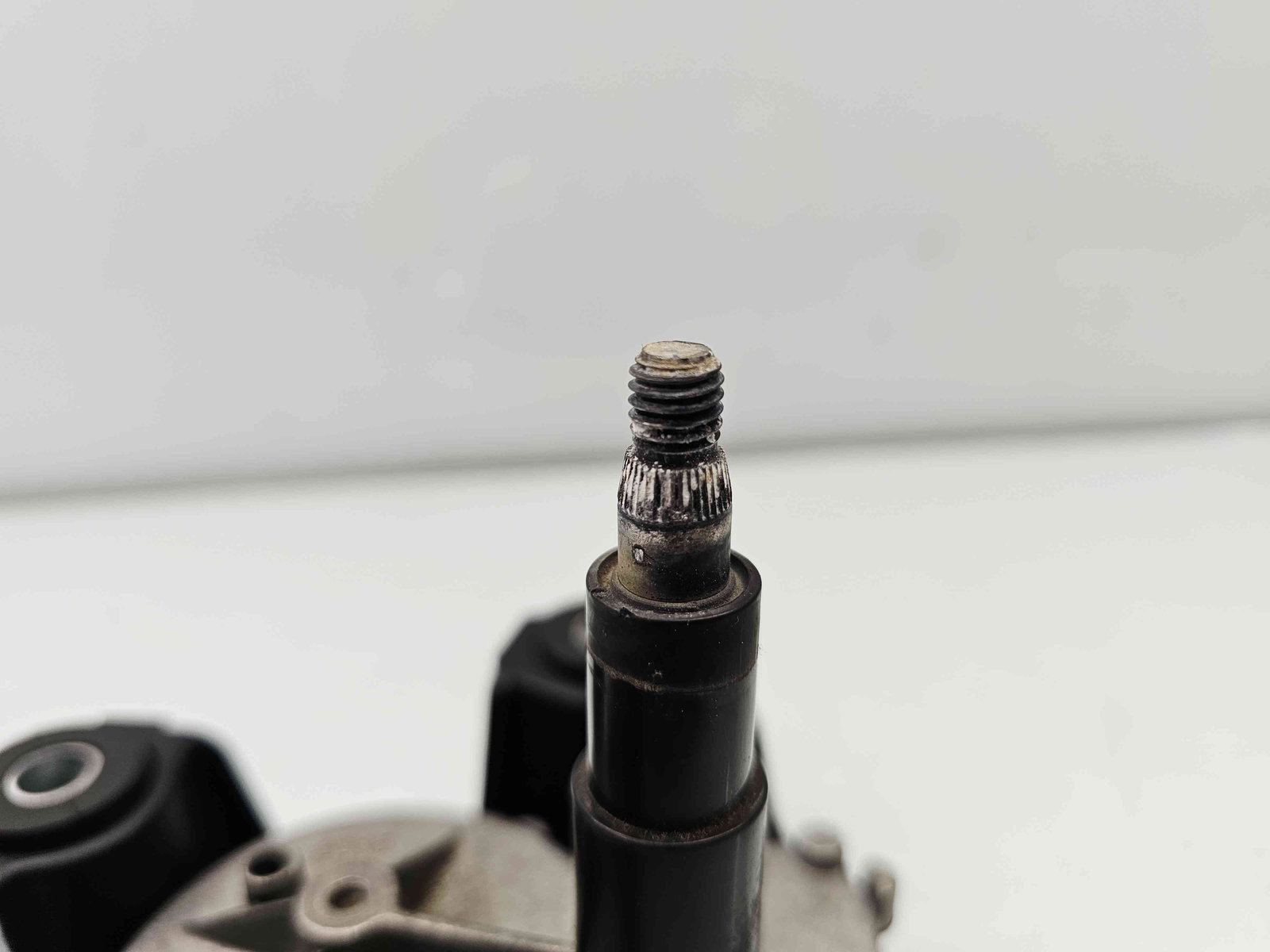 Motoras stergator haion Nissan Qashqai [Fabr 2007-2014] 28710JD000 - imagine 2