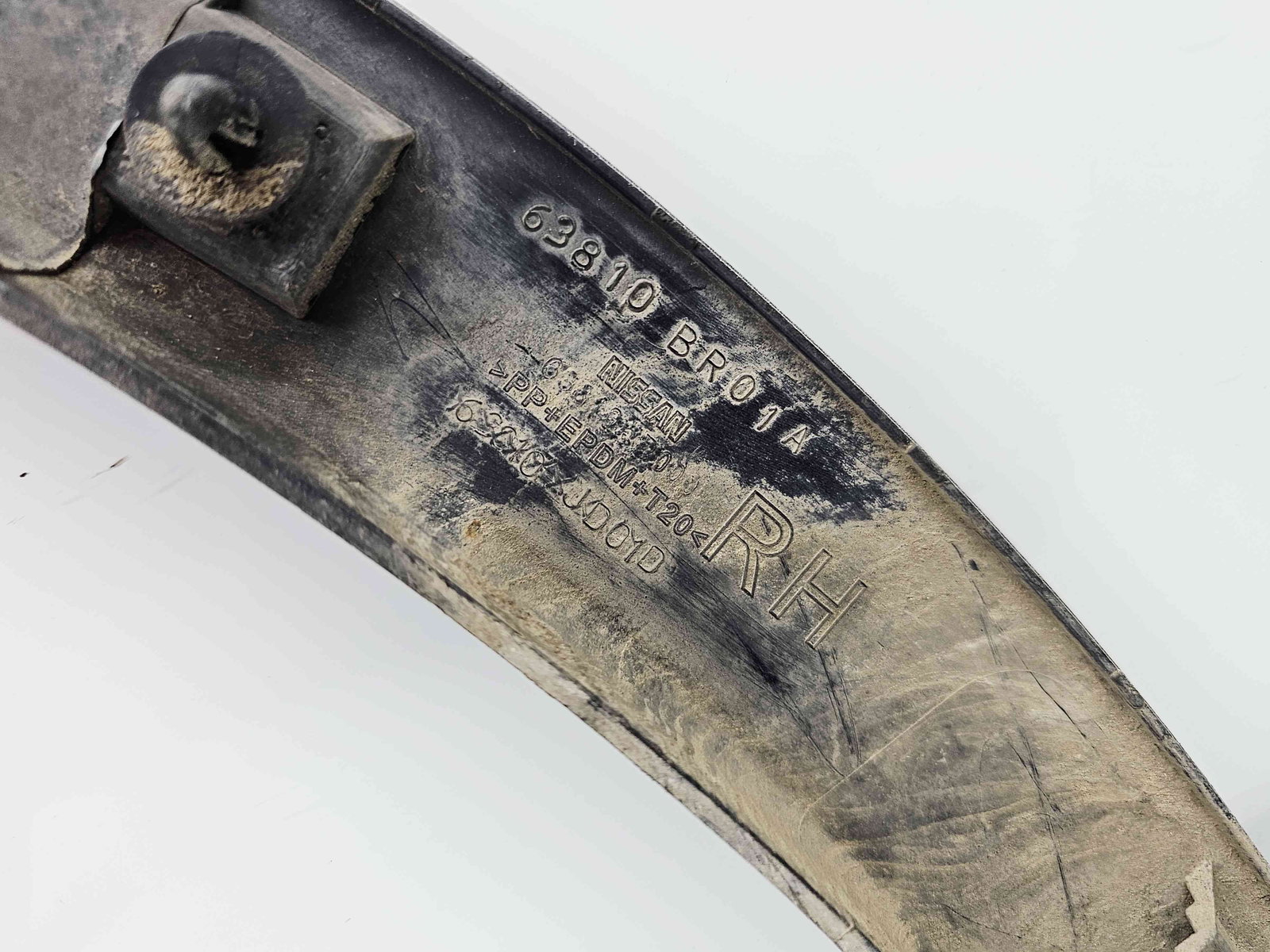 Ornament aripa dreapta fata Nissan Qashqai [Fabr 2007-2014] 63810BR01A - imagine 4