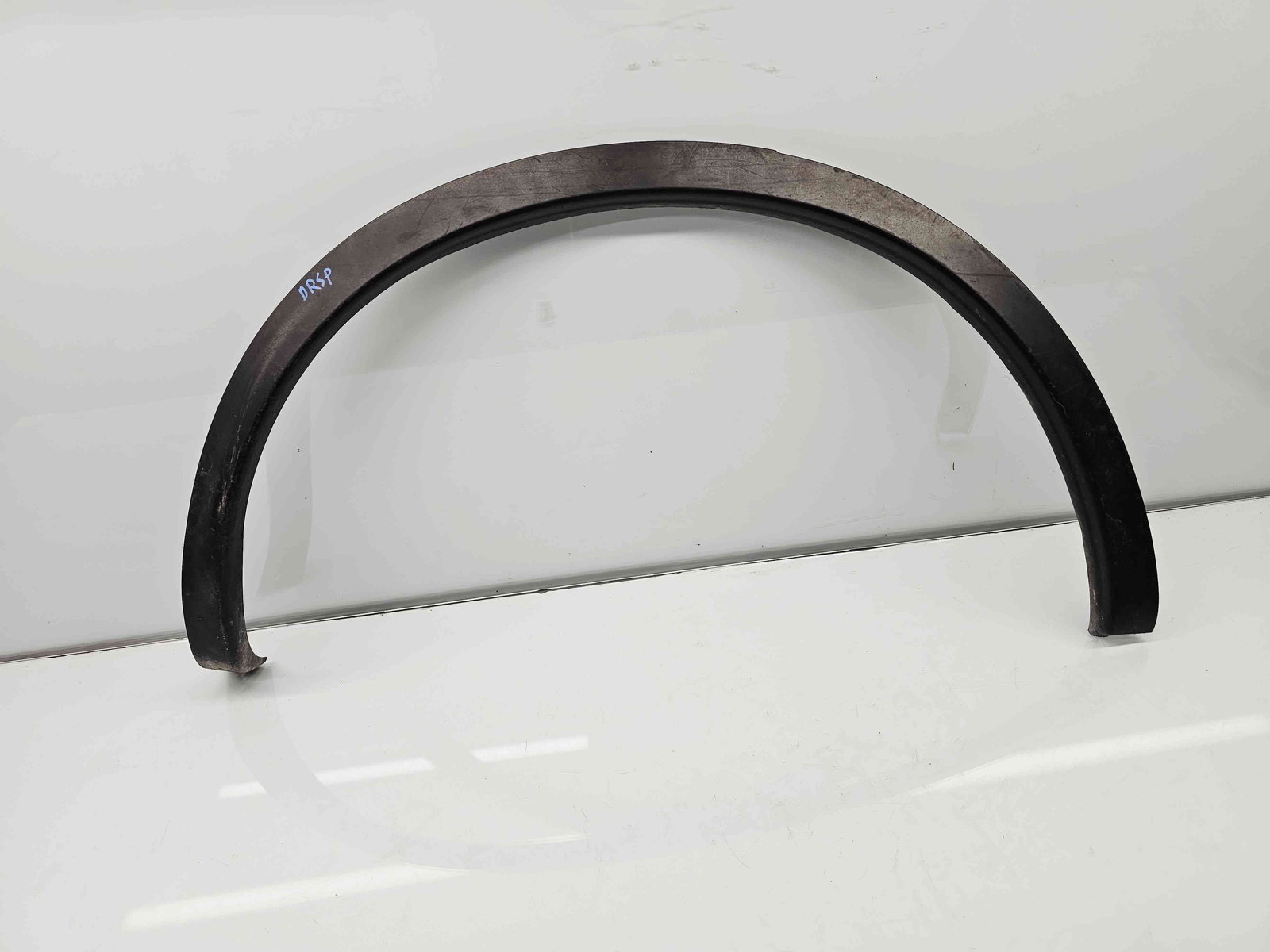 Ornament aripa dreapta spate Nissan Qashqai [Fabr 2007-2014] 93828BR0 - imagine 1