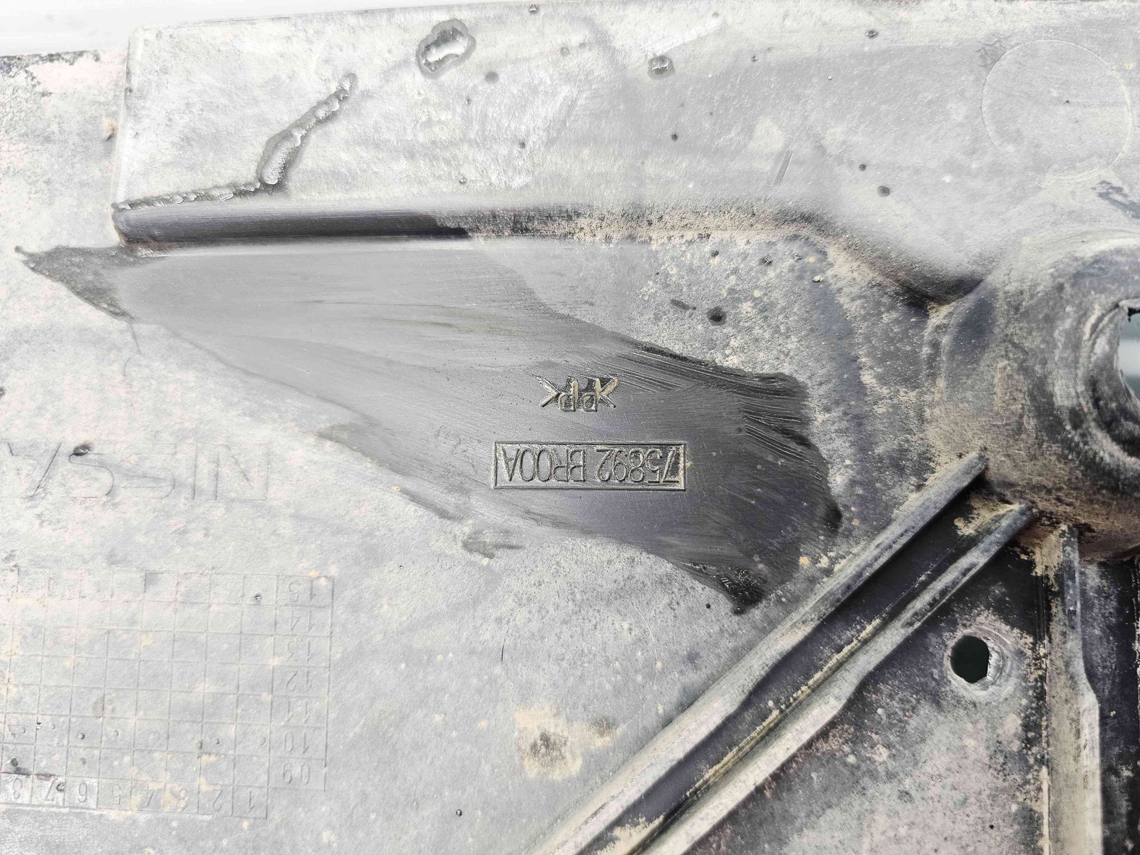 Scut sub bara Nissan Qashqai [Fabr 2007-2014] 75892BR00A - imagine 4