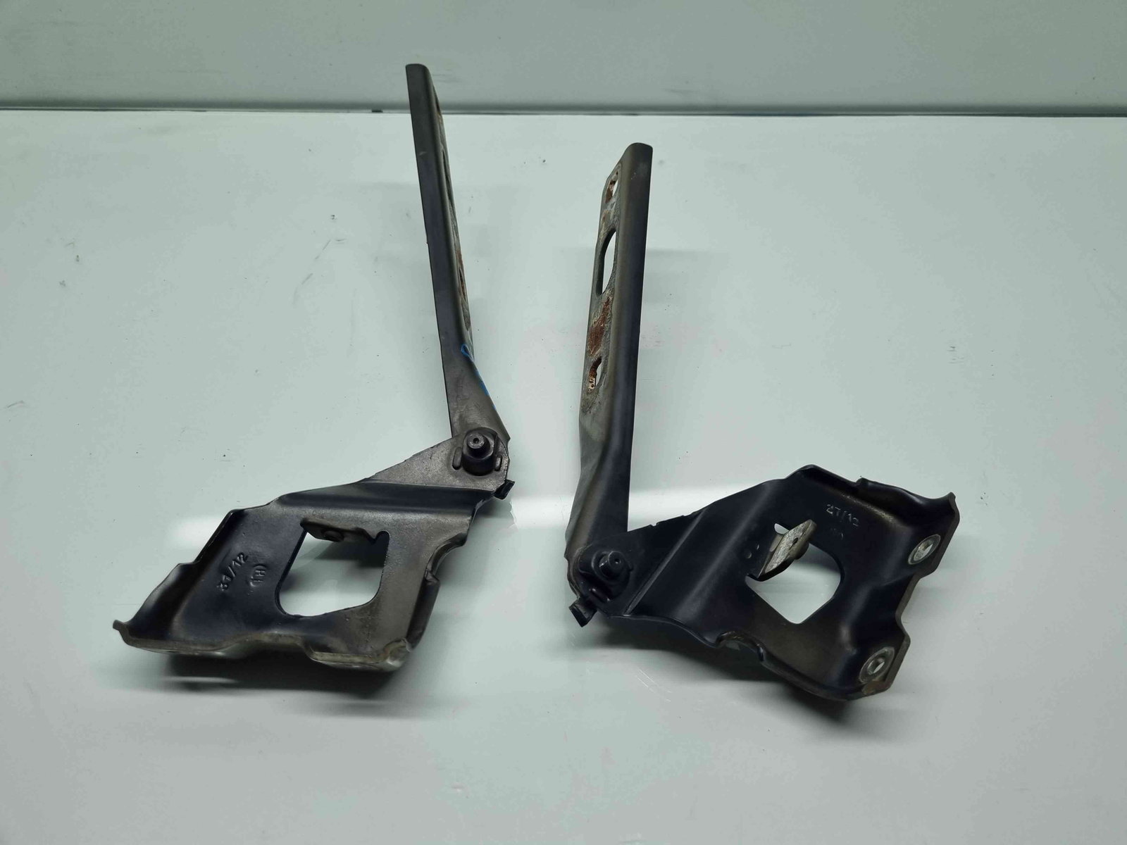 Set balamale capota Audi A4 (8K5, B8) Avant [Fabr 2008-2015] 8K0823302D / 8K0823301D - imagine 2