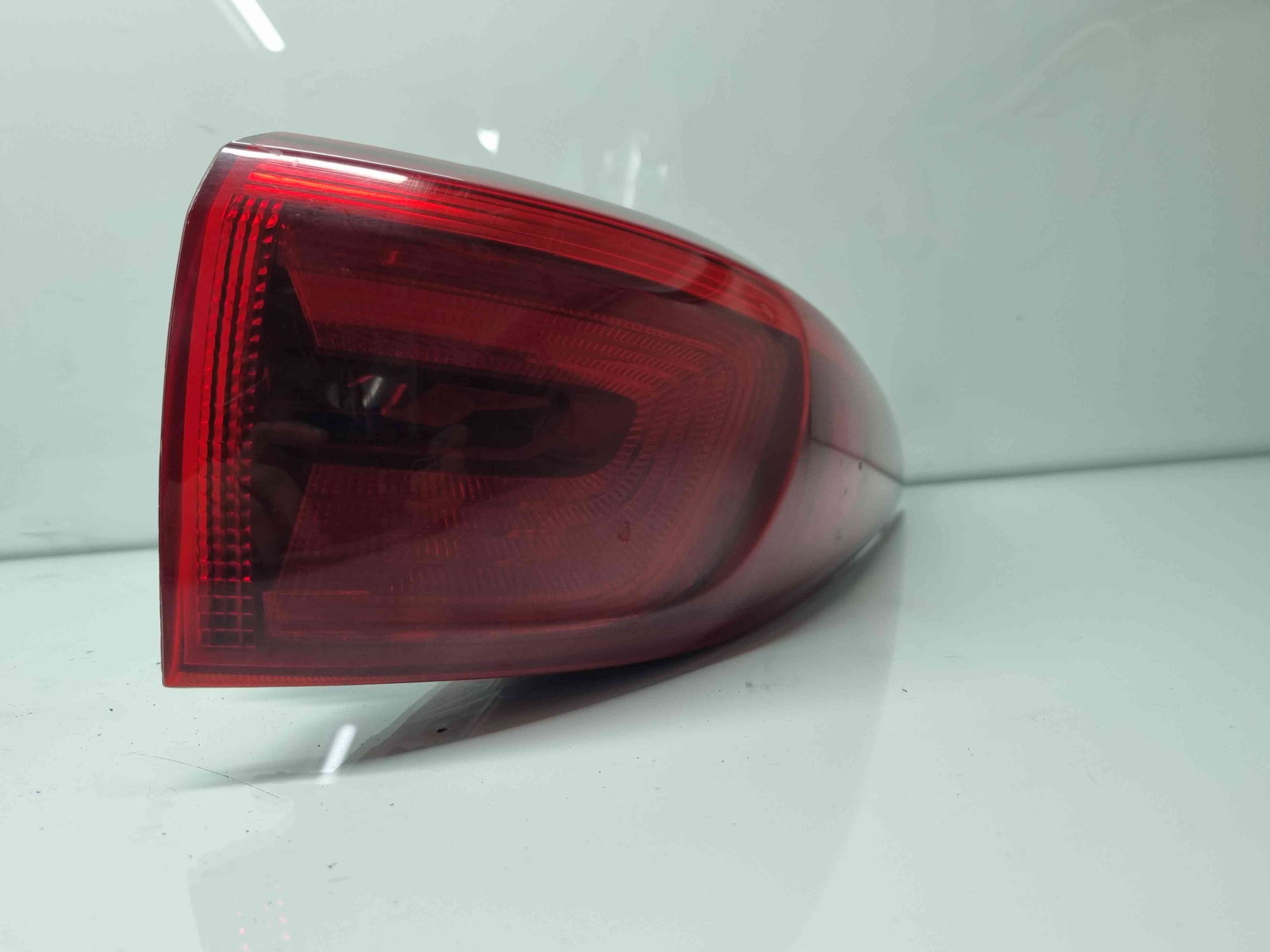 Stop aripa dreapta Kia Sportage IV [Fabr 2016-2025] 92402-F10 - imagine 1