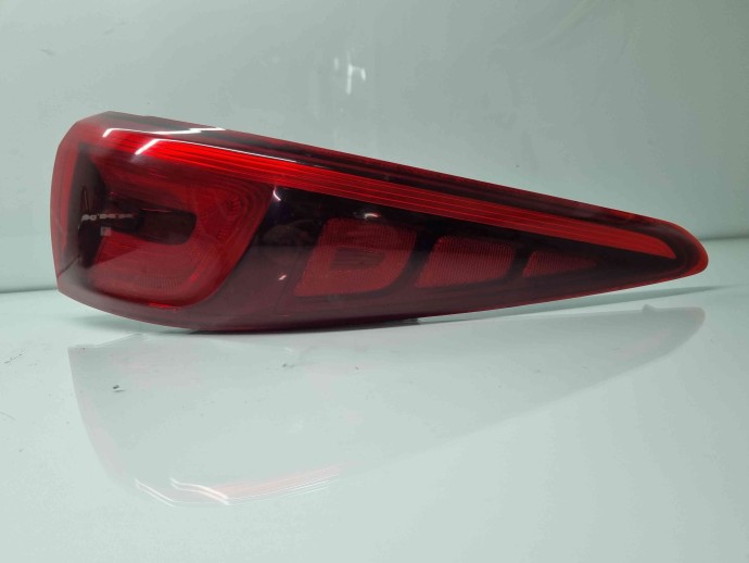  Stop aripa dreapta Kia Sportage IV [Fabr 2016-2025] 92402-F10