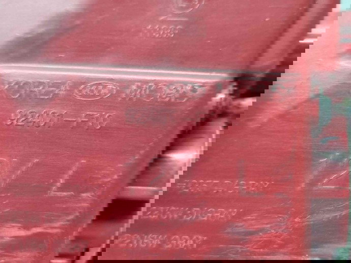  Stop aripa stanga Kia Sportage IV [Fabr 2016-2025] 92401-F10