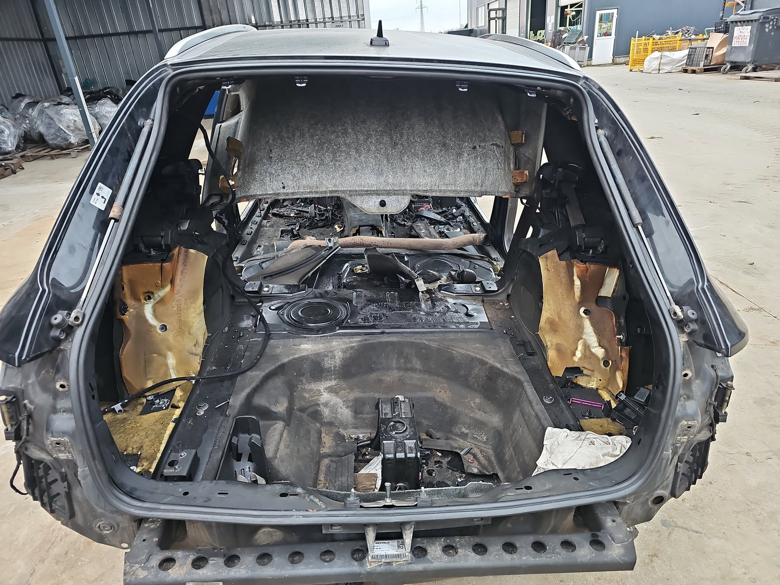 Cheder haion AUDI A4 (8K5, B8) Avant [Fabr 2008-2015] - imagine 1