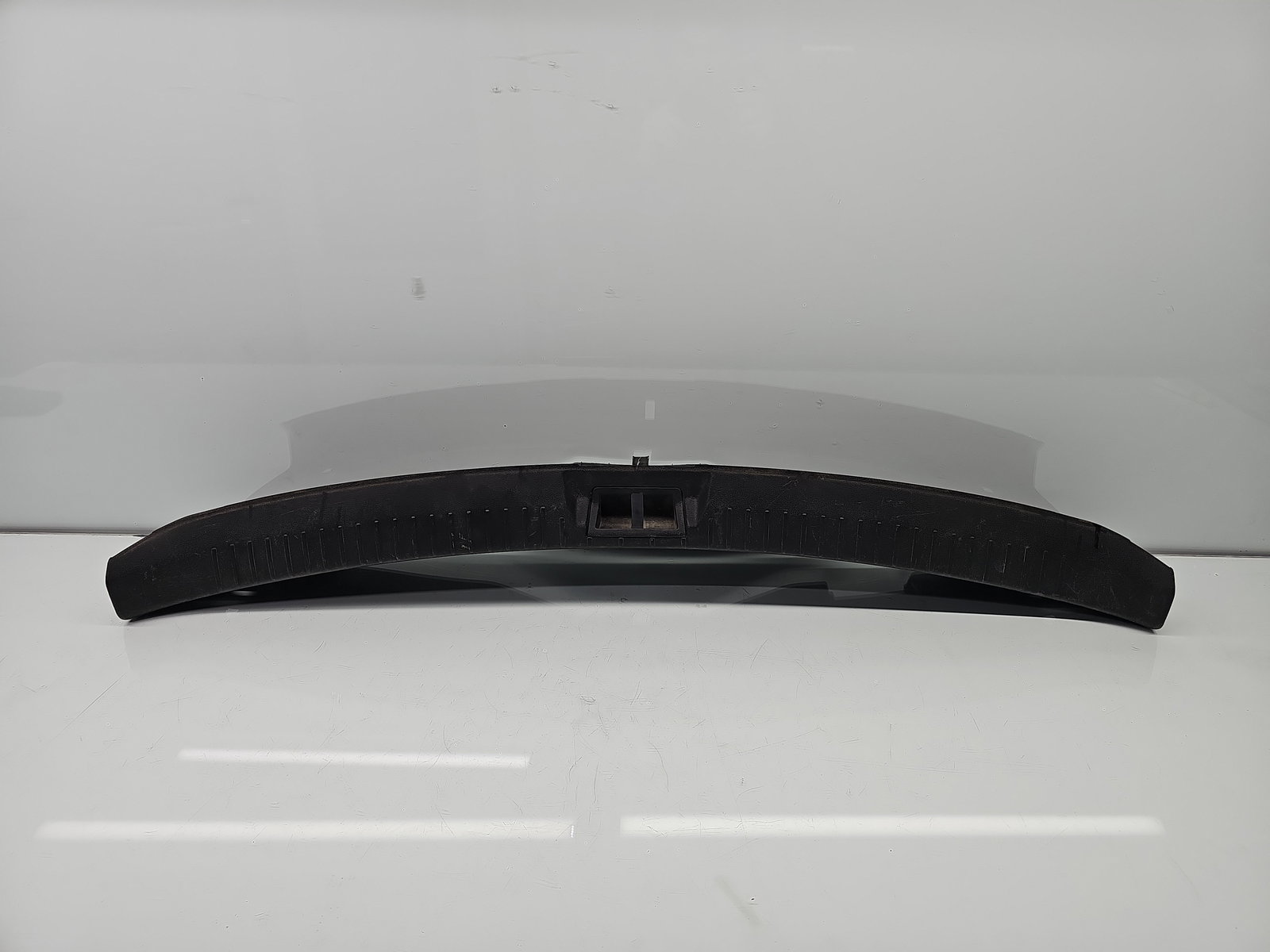 Ornament portbagaj Nissan Qashqai [Fabr 2007-2014] 84992JD000 - imagine 2