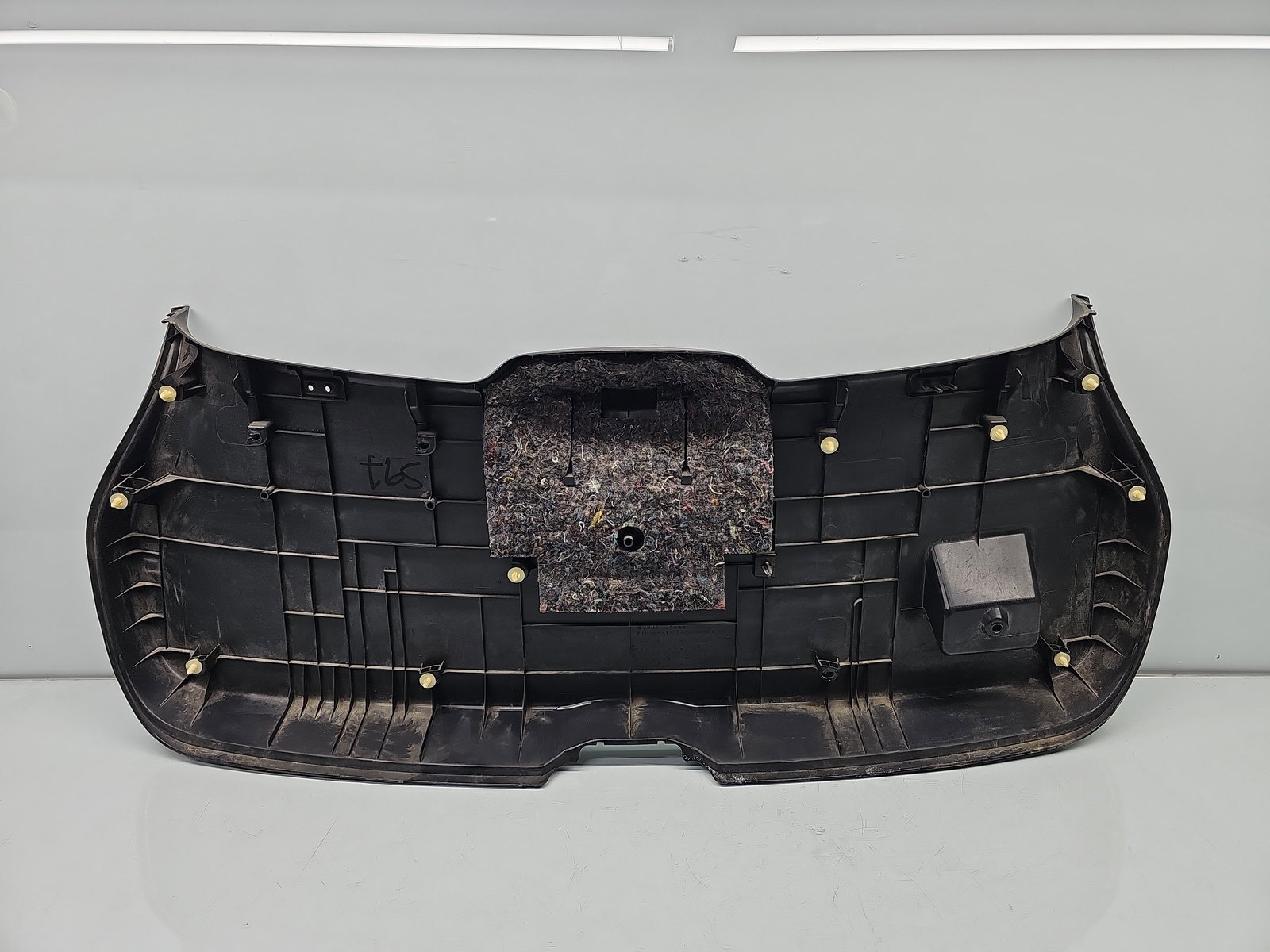 Ornament Haion Nissan Qashqai [Fabr 2007-2014] 90901JD000 - imagine 3