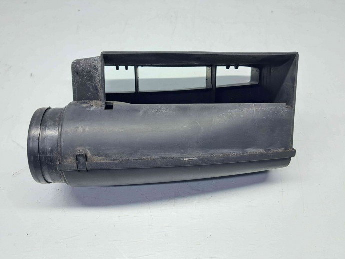 Difuzor captare aer Audi A3 Sportback (8PA) [Fabr 2004-2013] 1K0805962E
