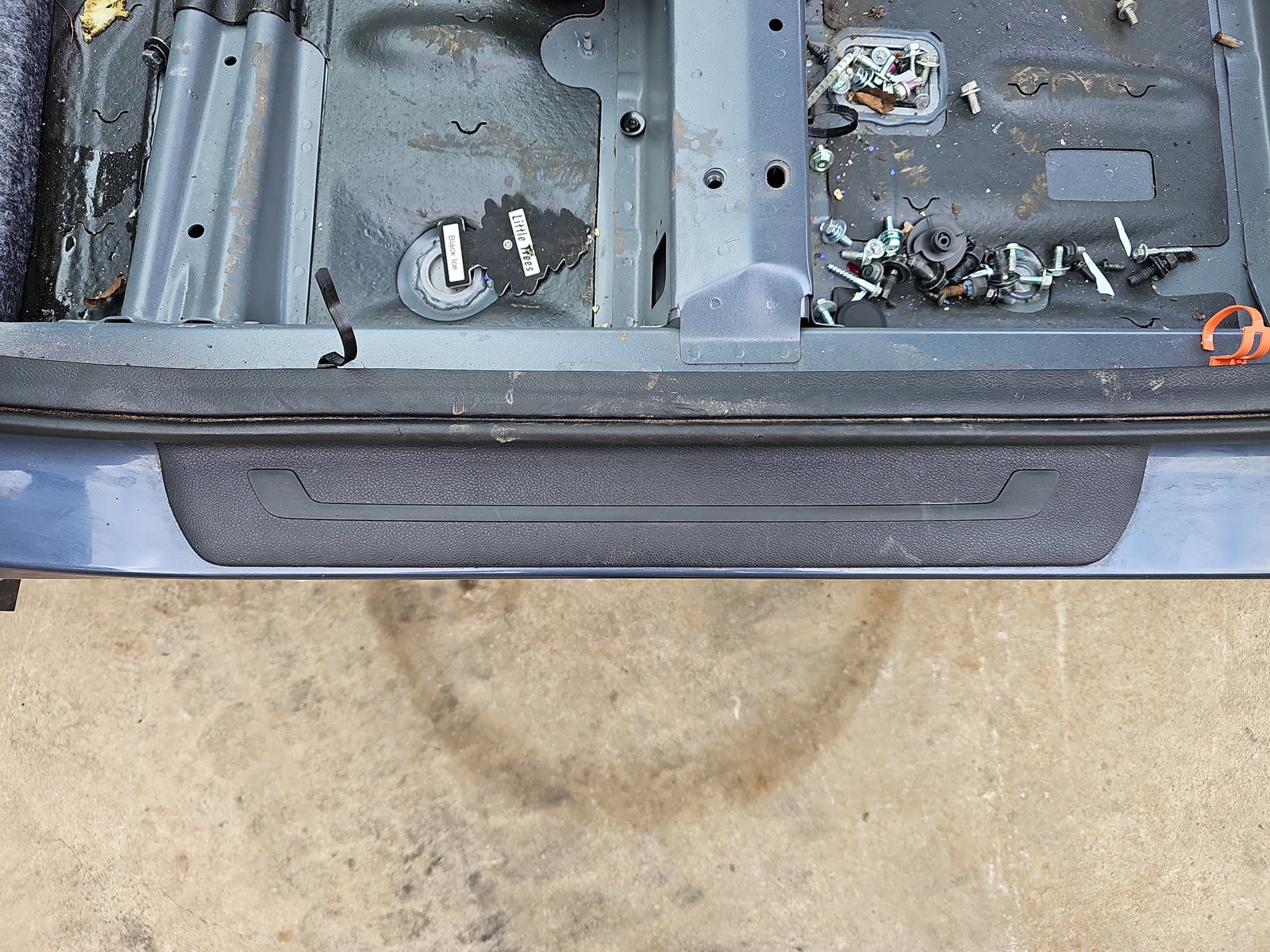 Ornament prag stanga fata KIA Sportage IV [Fabr 2016-2025] OEM