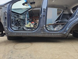 Prag lateral stanga KIA Sportage IV [Fabr 2016-2025] OEM