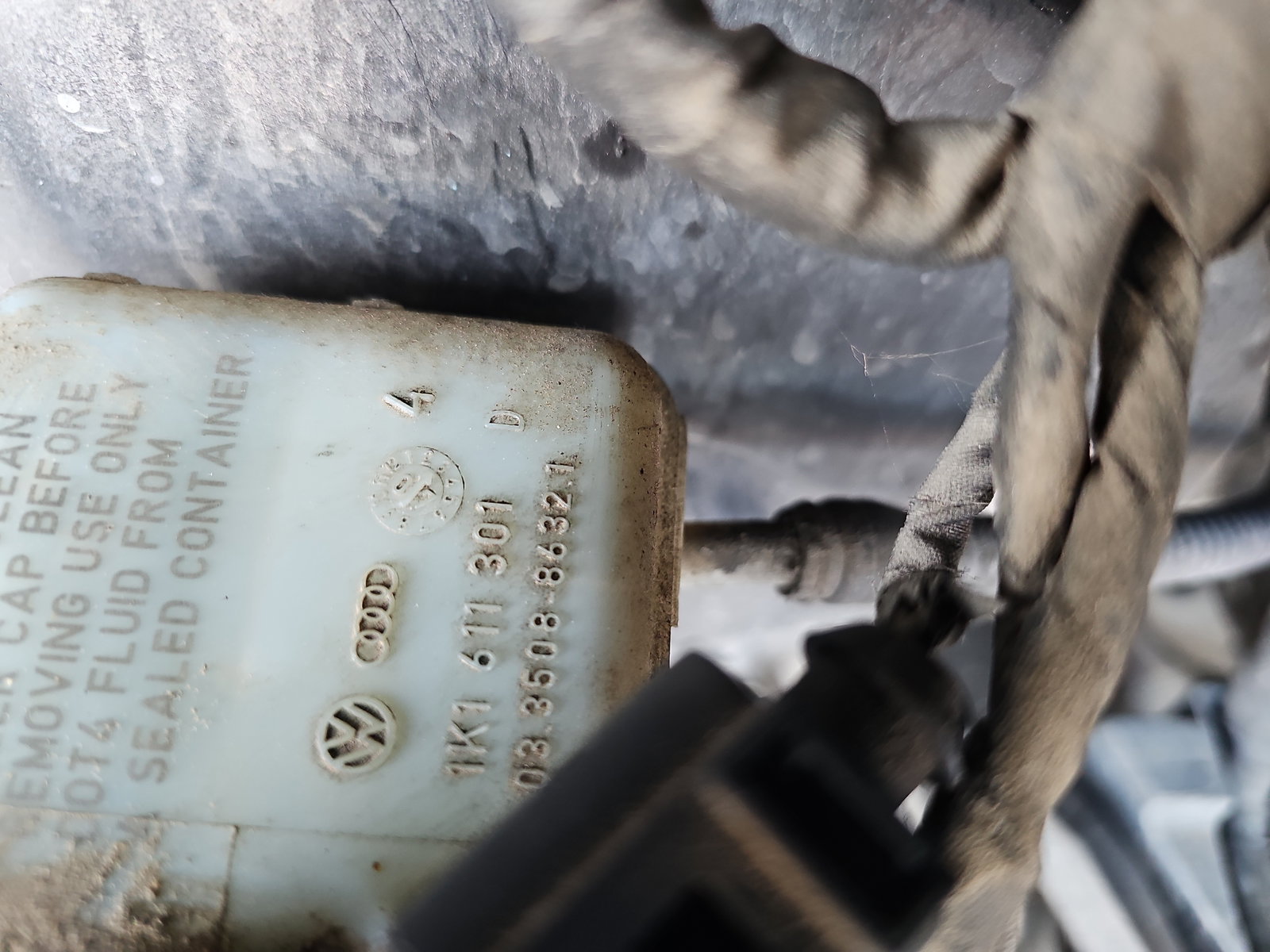 Vas lichid frana Volkswagen Caddy 3 (2KA, 2KH) [Fabr 2004-2009] 1K1611301 - imagine 3