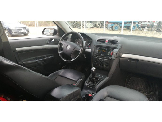 Dezmembrari Skoda Octavia II