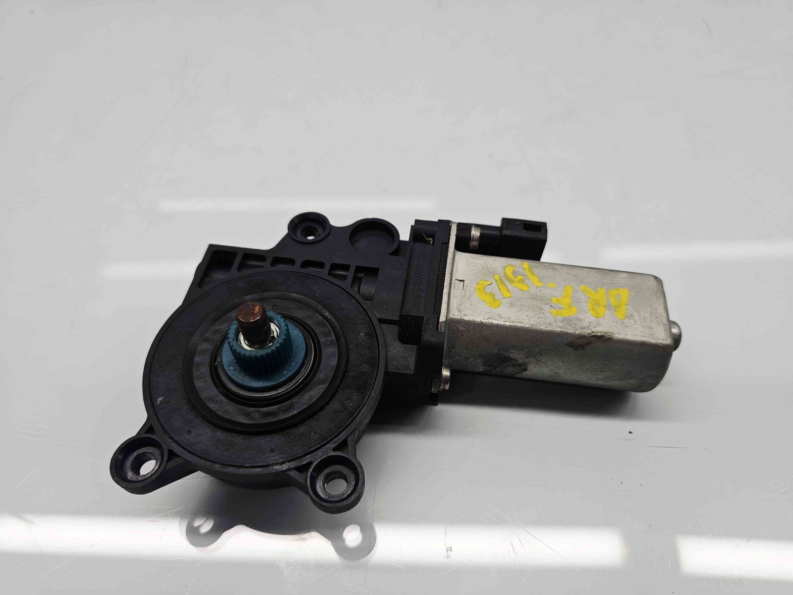 Motoras geam dreapta fata Ford Fiesta 5 [Fabr 2001-2010] 2S51-14553-AA - imagine 1