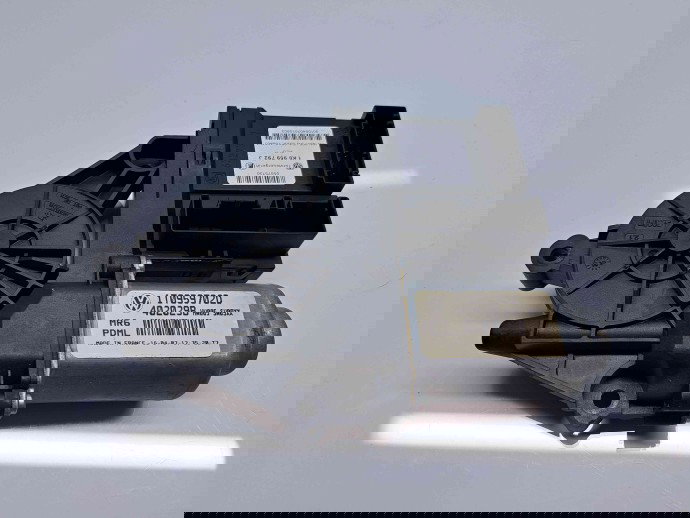 Motoras geam dreapta fata Volkswagen Caddy 3 (2KA, 2KH) [Fabr 2004-2009] 1T0959702D / 1K0959792J