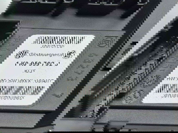 Motoras geam dreapta fata Volkswagen Caddy 3 (2KA, 2KH) [Fabr 2004-2009] 1T0959702D / 1K0959792J