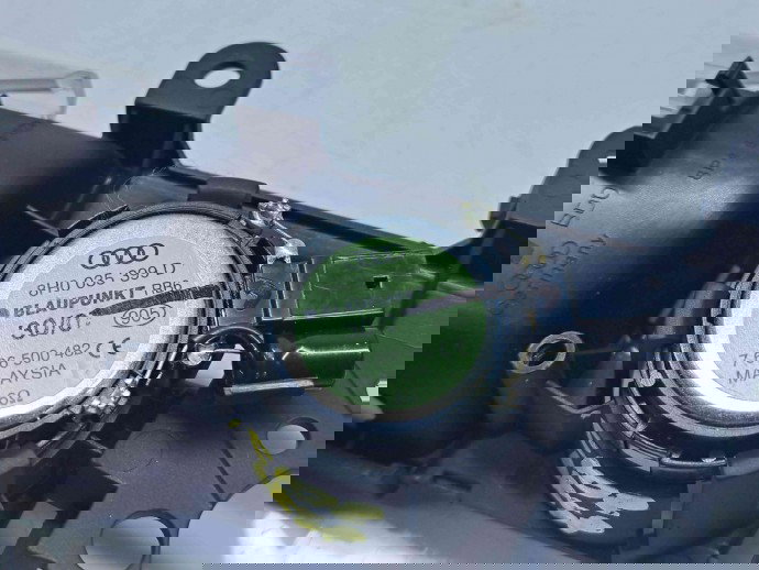  Maner interior dreapta spate Audi A3 Sportback (8PA) [Fabr 2004-2013] 8P4839020E