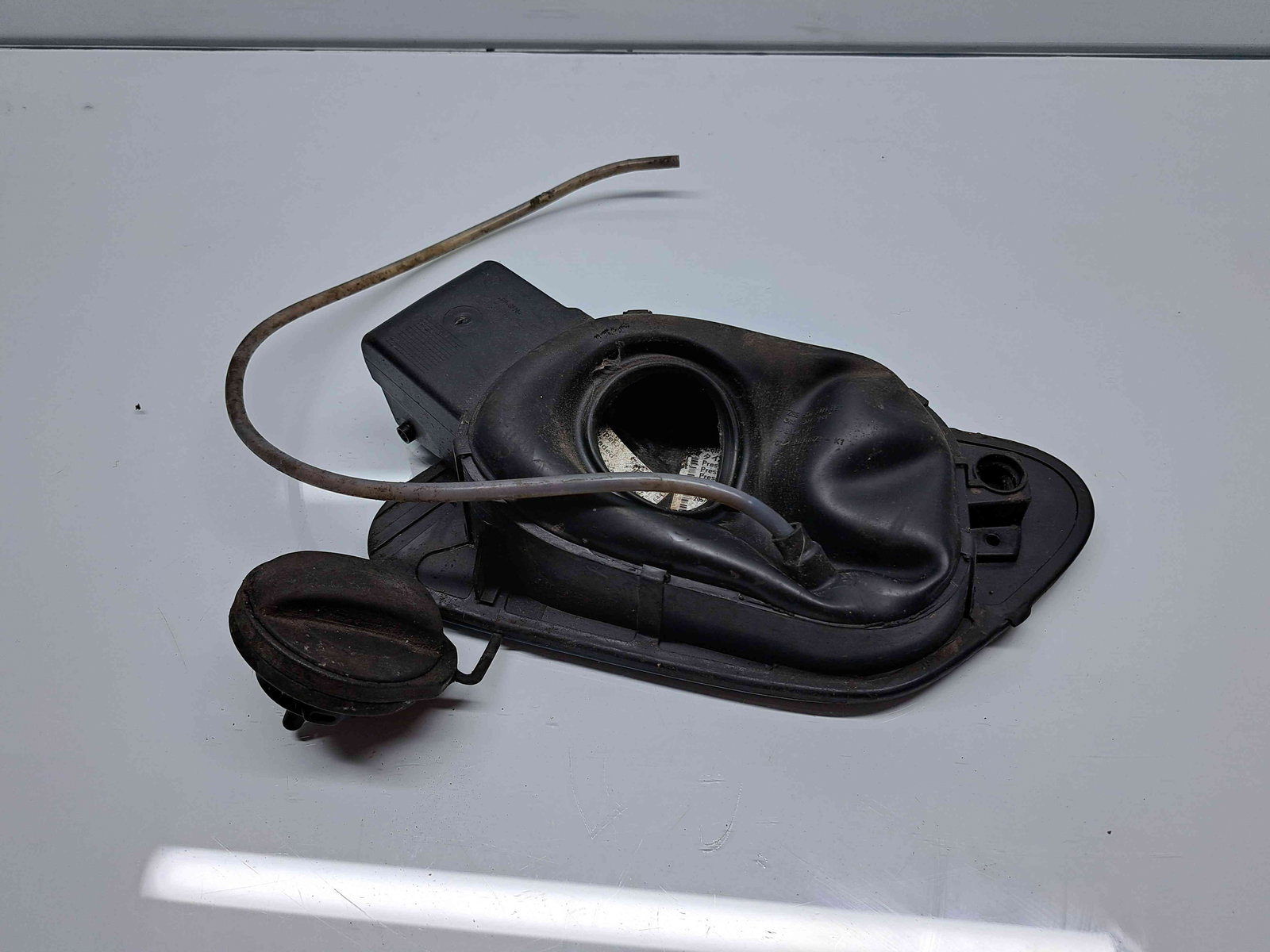 Capac rezervor Volkswagen Golf 7 (5G) [Fabr 2014-prezent] LA5J - imagine 4