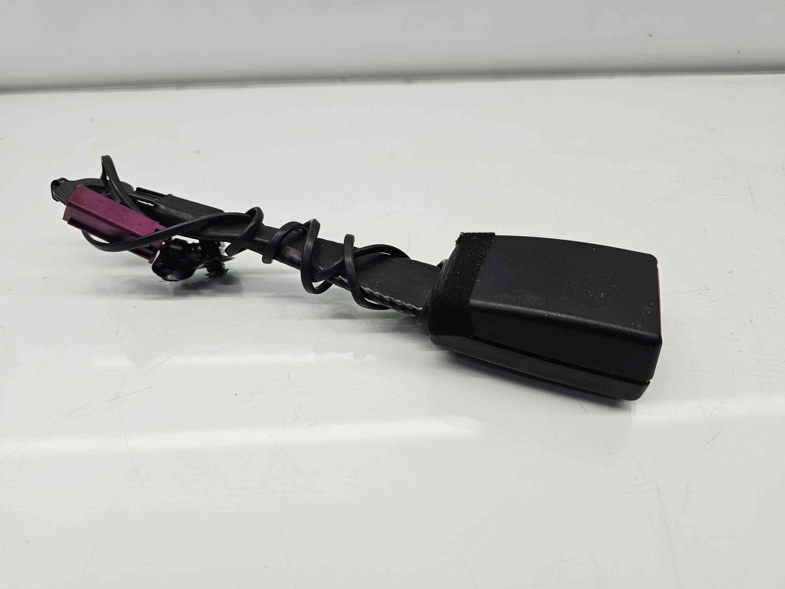 Capsa centura stanga fata Ford B-Max [Fabr 2012-prezent] AV11-R61208-AC - imagine 3