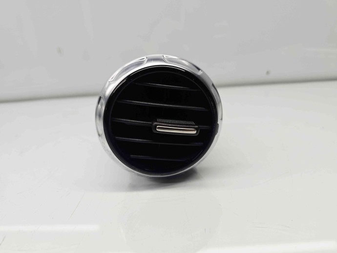  Grila aerisire centrala Audi TT (8J3) [Fabr 2006-2013] 8J0820901E