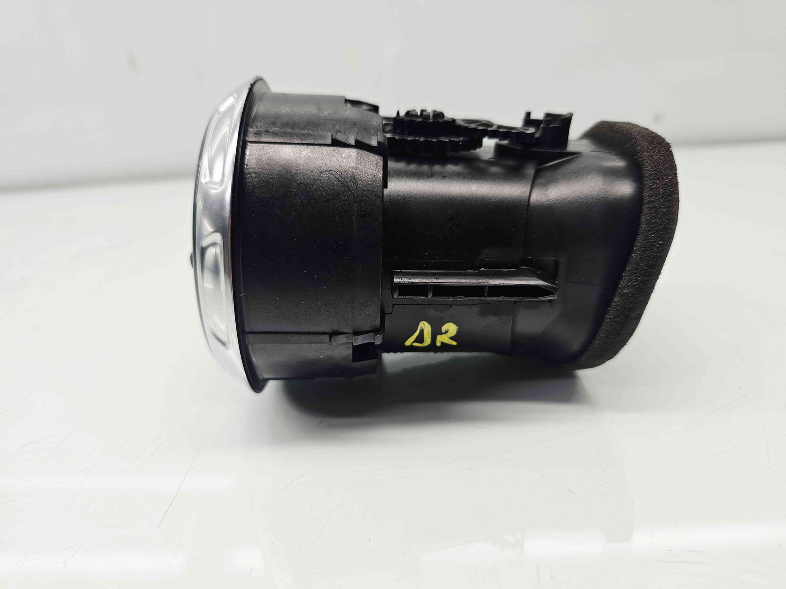 Grila aerisire dreapta Audi TT (8J3) [Fabr 2006-2013] 8J0820901E - imagine 1