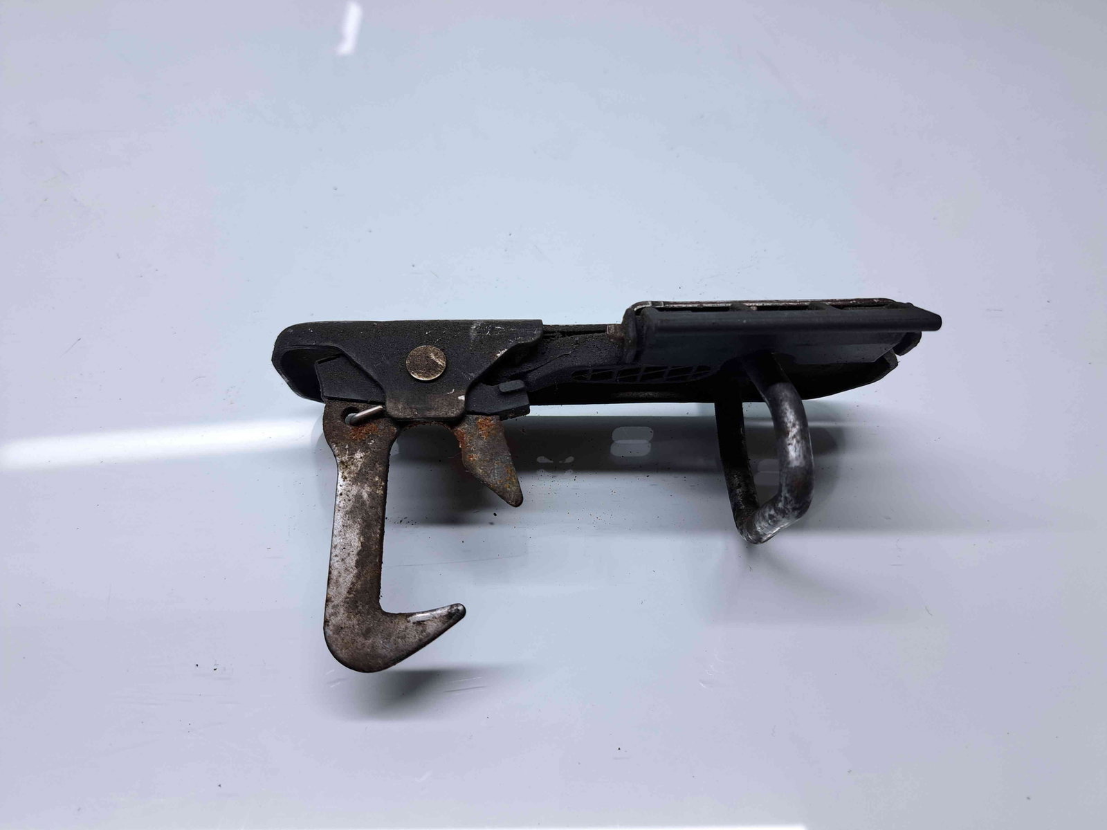 Maner deschidere capota Volkswagen Golf 6 (5K1) [Fabr 2009-2013] 1K0823480 - imagine 2