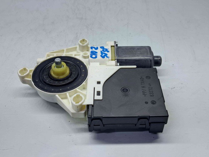 Motoras geam stanga spate Audi A3 Sportback (8PA) [Fabr 2004-2013] 8P4959801E