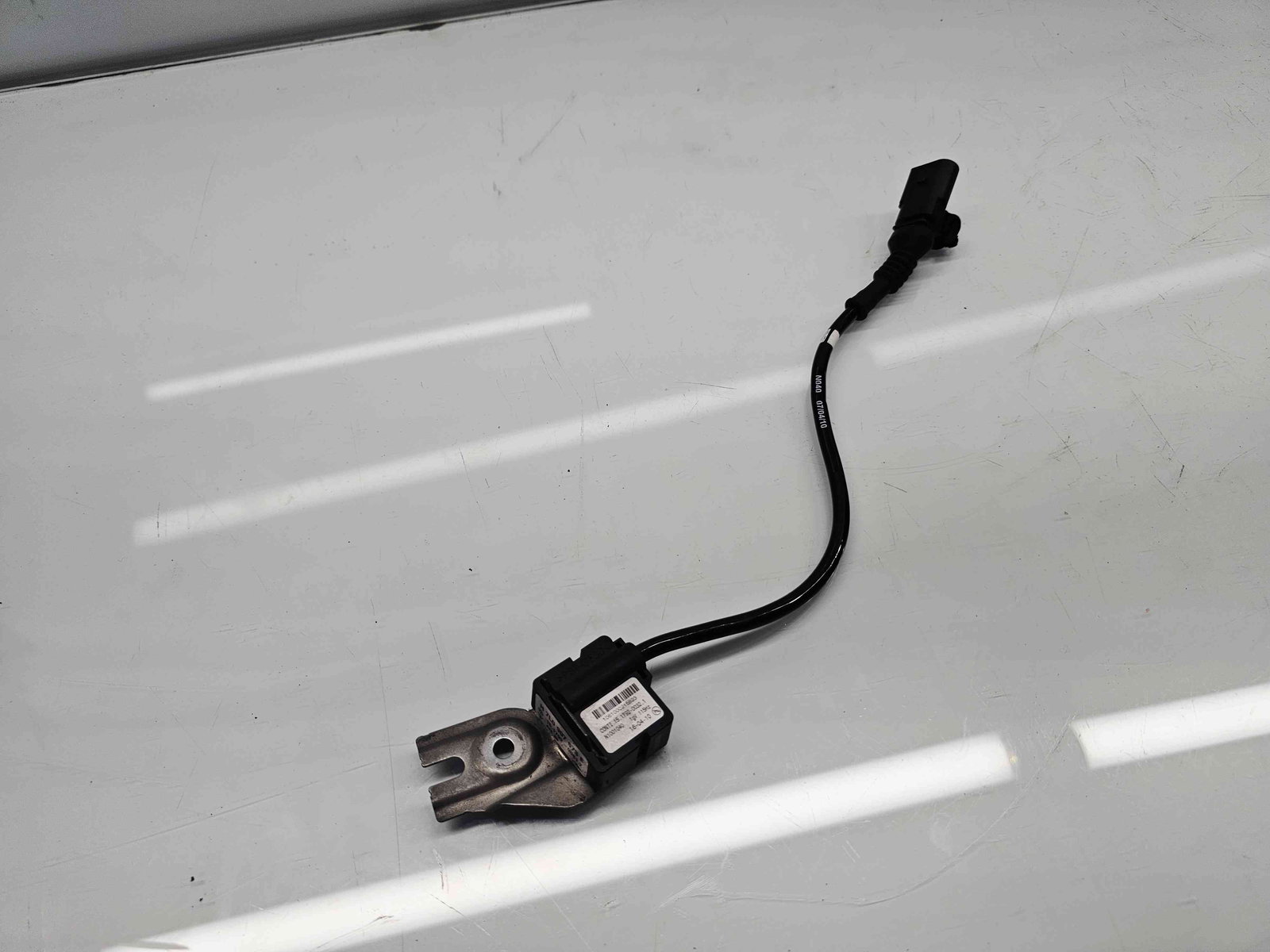 Senzor acceleratie Audi Q7 (4LB) [Fabr 2006-2014] Facelift 7L0907673E - imagine 1