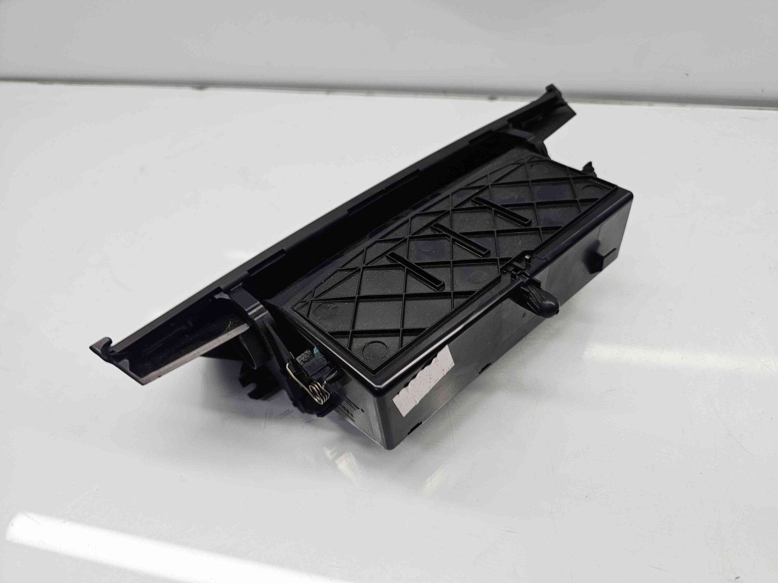 Sertar bord Bmw X1 (E84) [Fabr 2009-2015] OEM - imagine 2