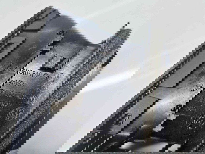  Grila aerisire centrala Volkswagen Golf 6 (5K1) [Fabr 2009-2013] 5K0819728