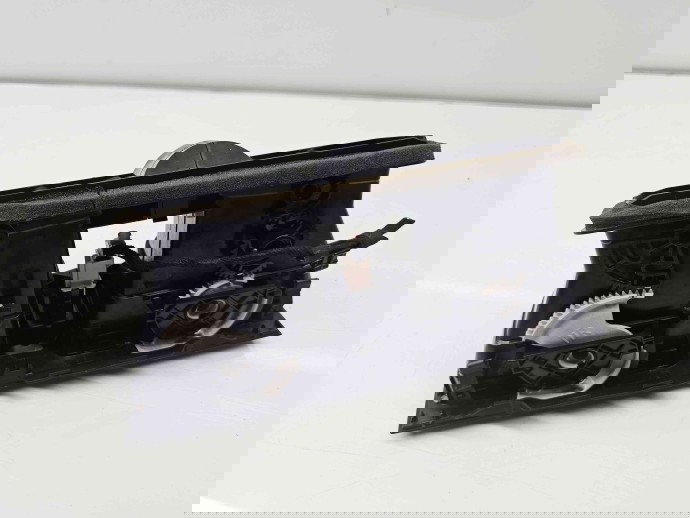  Grila aerisire centrala Volkswagen Golf 6 (5K1) [Fabr 2009-2013] 5K0819728