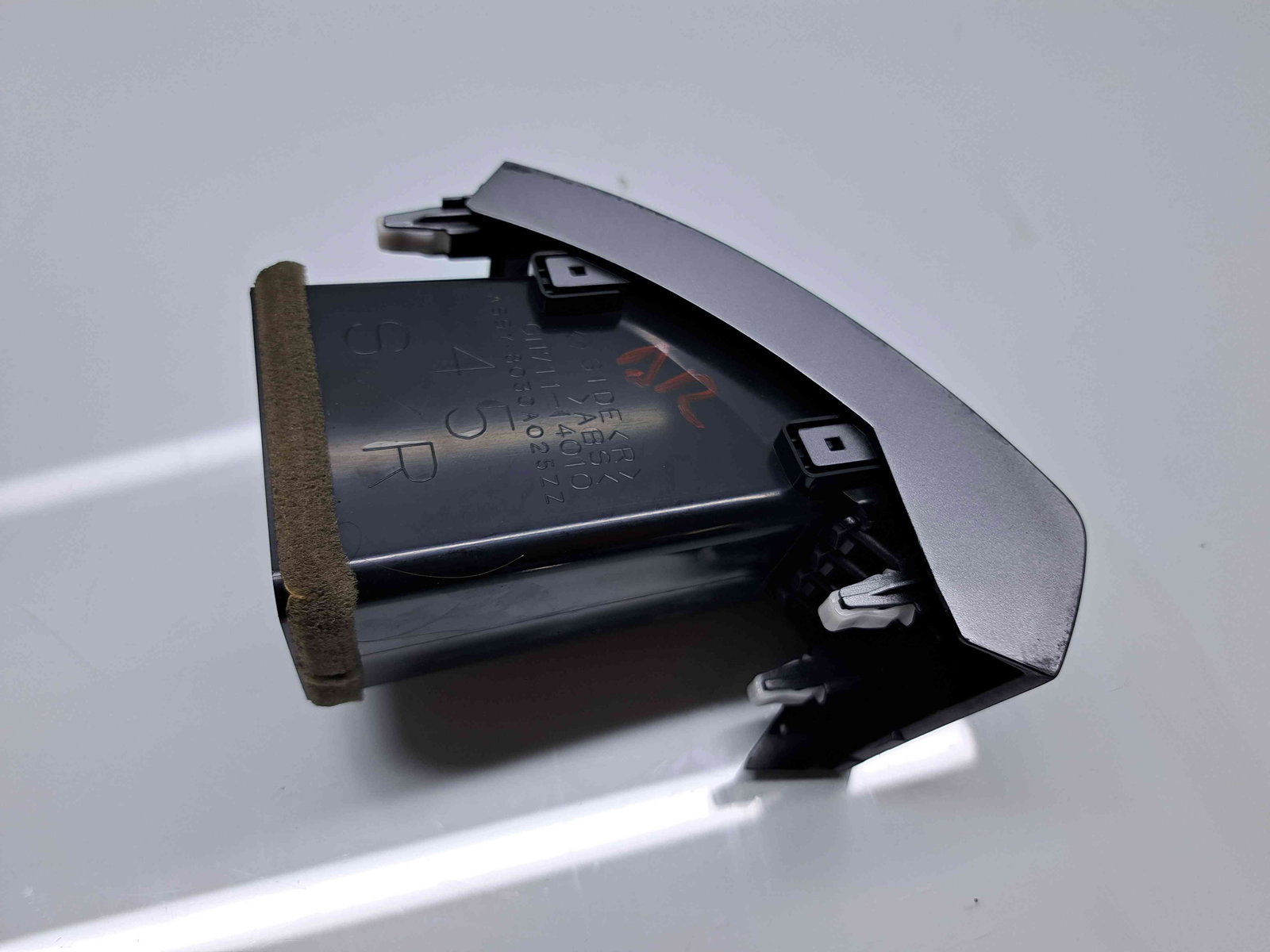 Grila aerisire dreapta MITSUBISHI Outlander II [Fabr 2006-2015] 8030A025ZZ - imagine 3