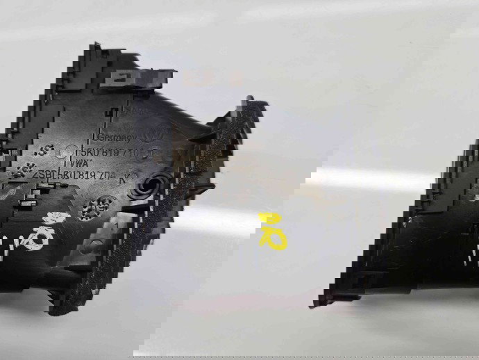  Grila aerisire dreapta Volkswagen Golf 6 (5K1) [Fabr 2009-2013] 5K0819710